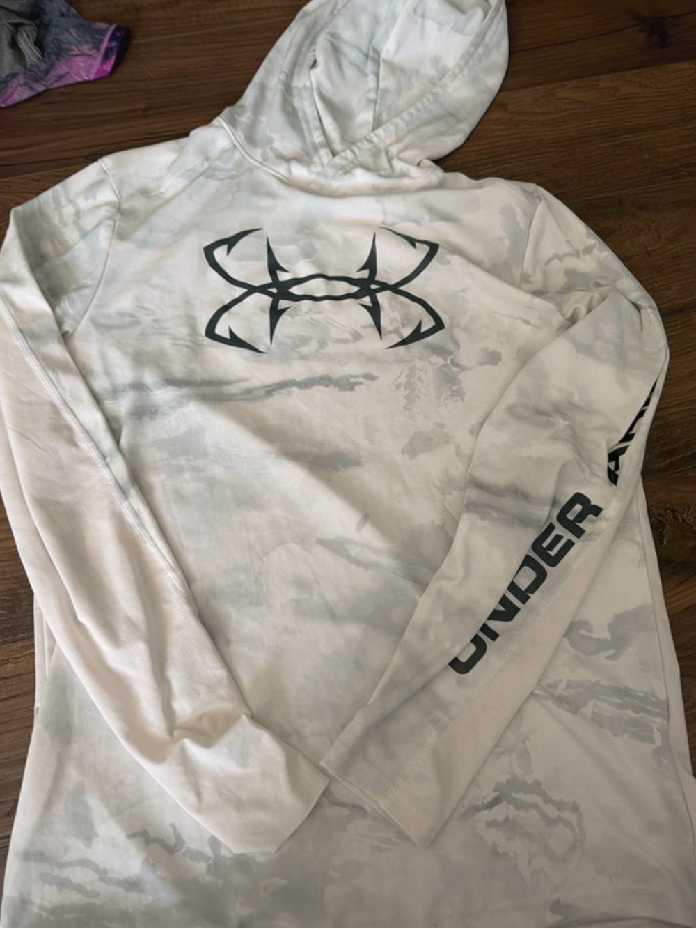Under Armour White Camo Hooded Performance Shirt - Black Logo
